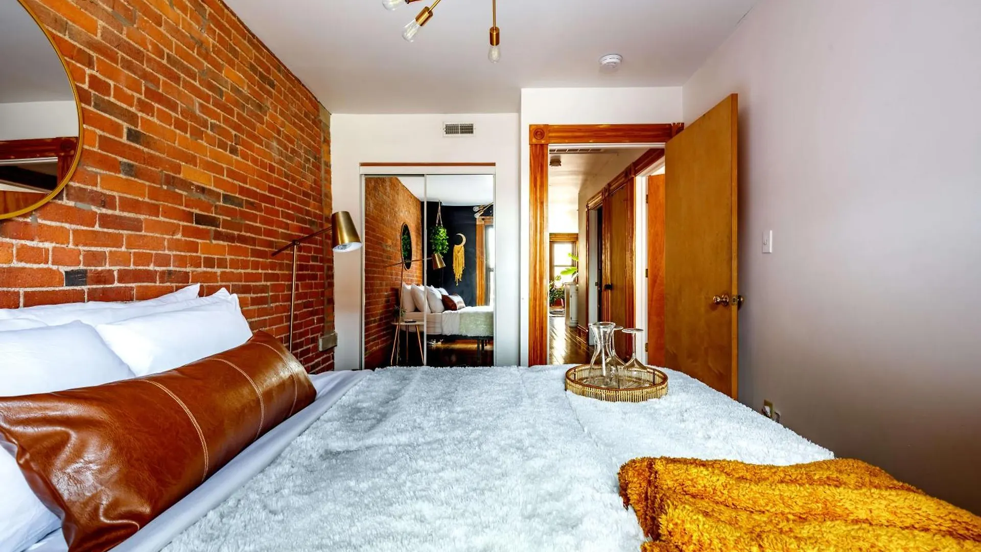 Prime Location Top Rated Clean Parking Free Columbus