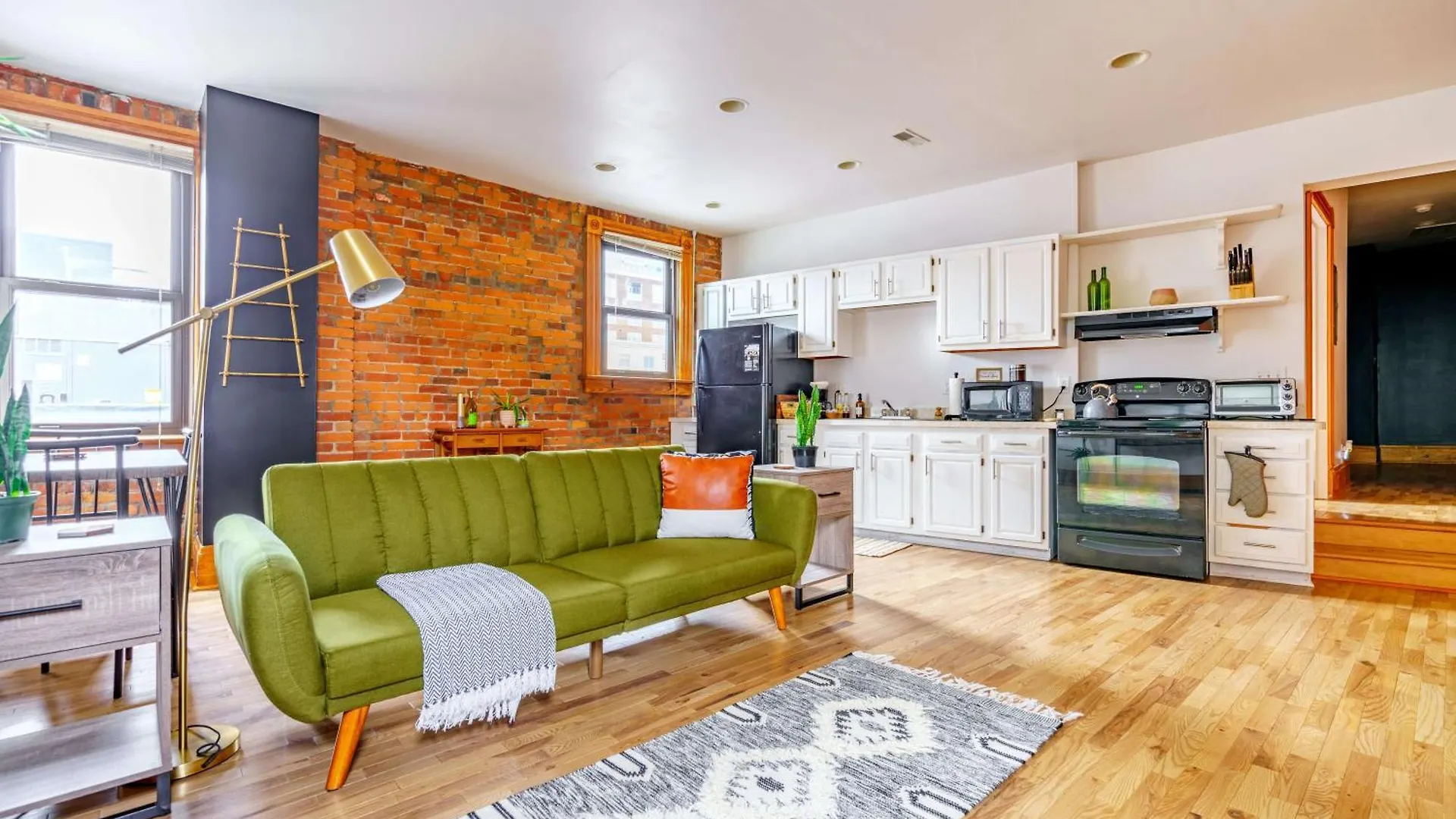 Prime Location Top Rated Clean Parking Free Columbus
